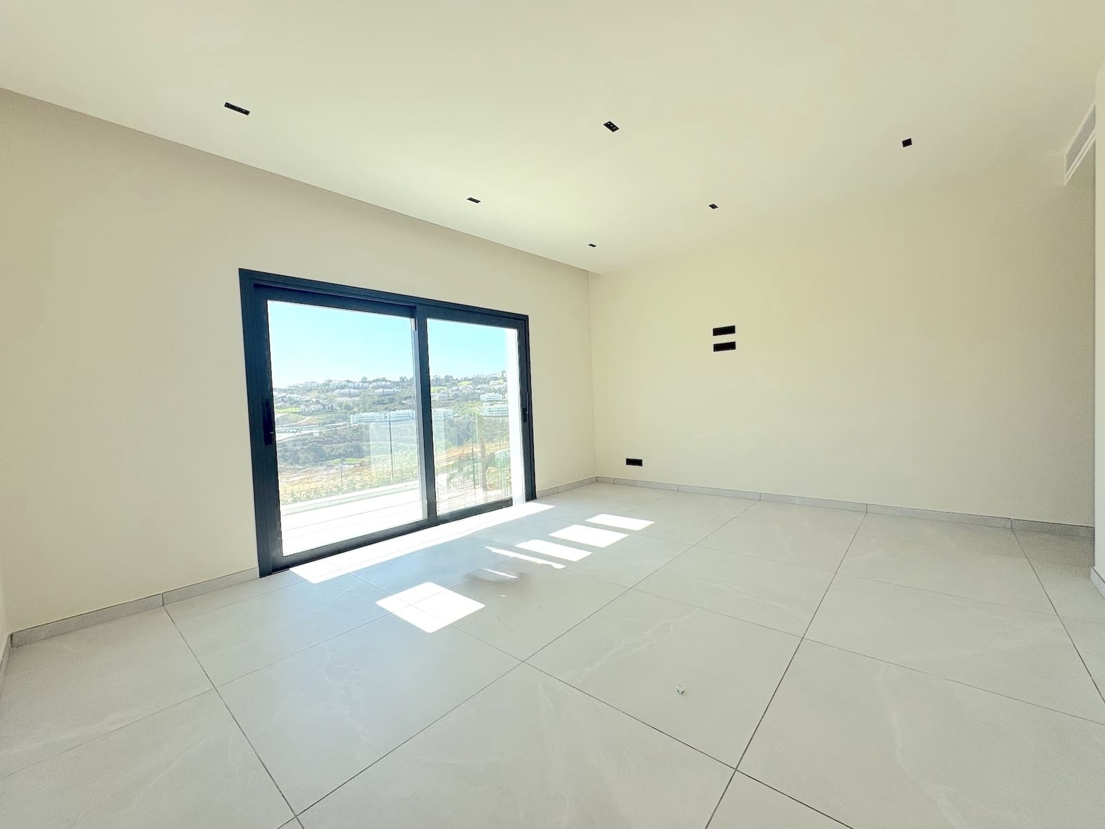 4 Zimmer Villa zu verkaufen in Mijas Costa mit Pool Garage - 3.300.000 € (Ref: 10098313)