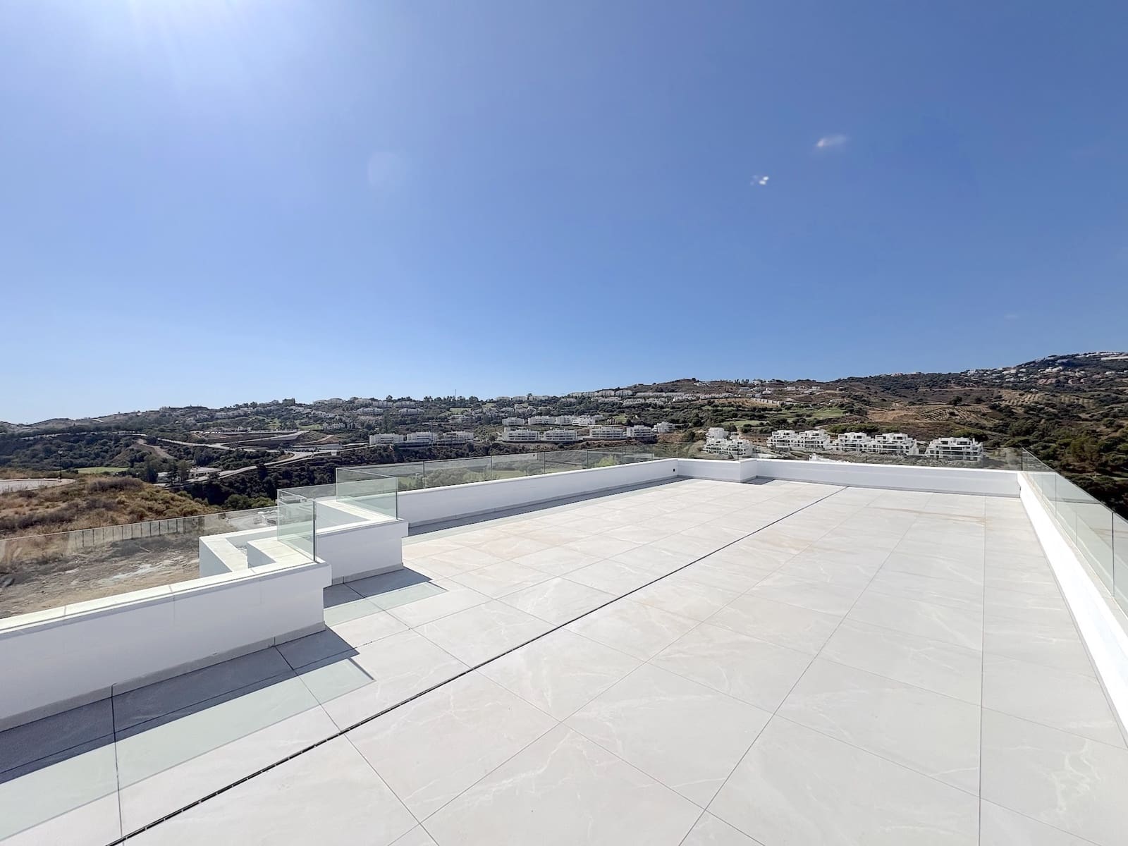 4 Zimmer Villa zu verkaufen in Mijas Costa mit Pool Garage - 3.300.000 € (Ref: 10098313)