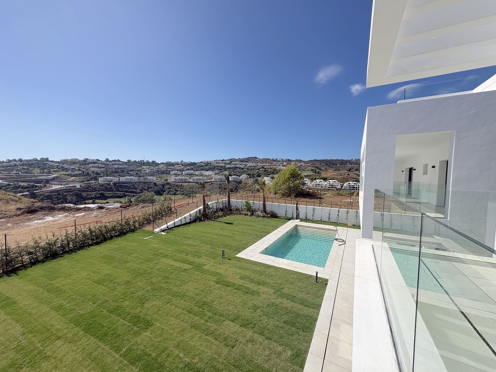 4 Zimmer Villa zu verkaufen in Mijas Costa mit Pool Garage - 3.300.000 € (Ref: 10098313)