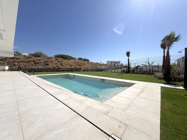 4 Zimmer Villa zu verkaufen in Mijas Costa, Mijas mit Pool Garage - 3.300.000 € (Ref: 10098313)