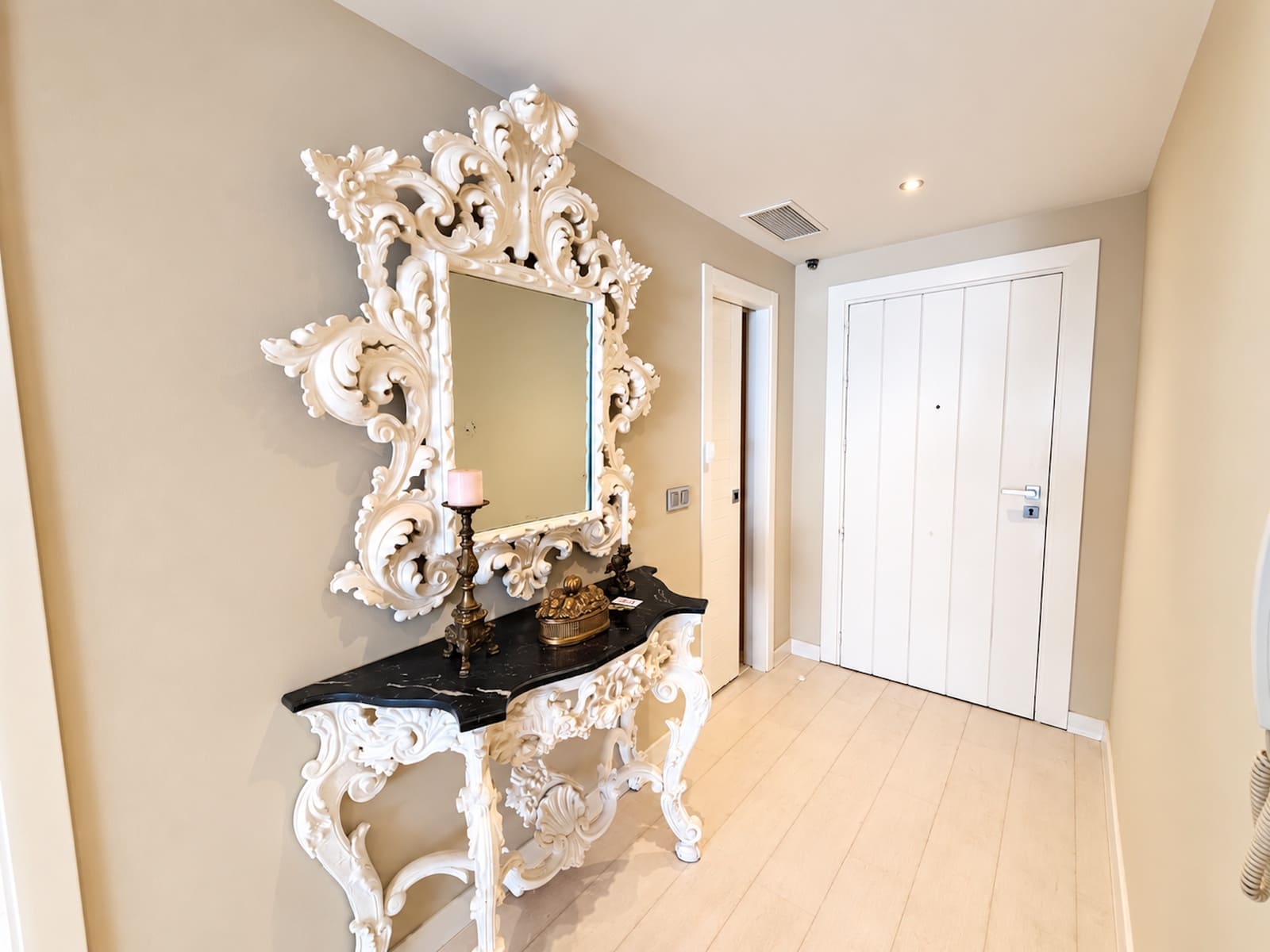 Apartamento de 3 habitaciones en Puerto Banus en venta con garaje - 1.095.000 € (Ref: 10098315)