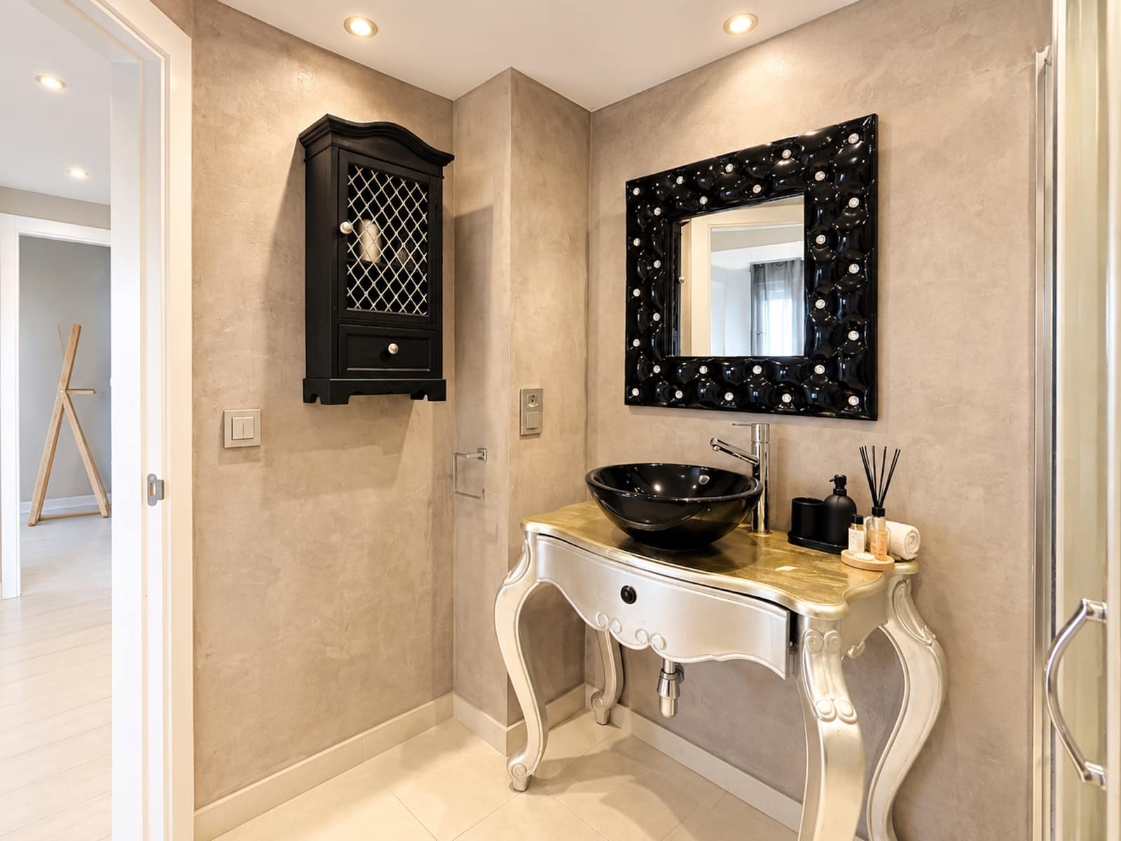Apartamento de 3 habitaciones en Puerto Banus en venta con garaje - 1.095.000 € (Ref: 10098315)