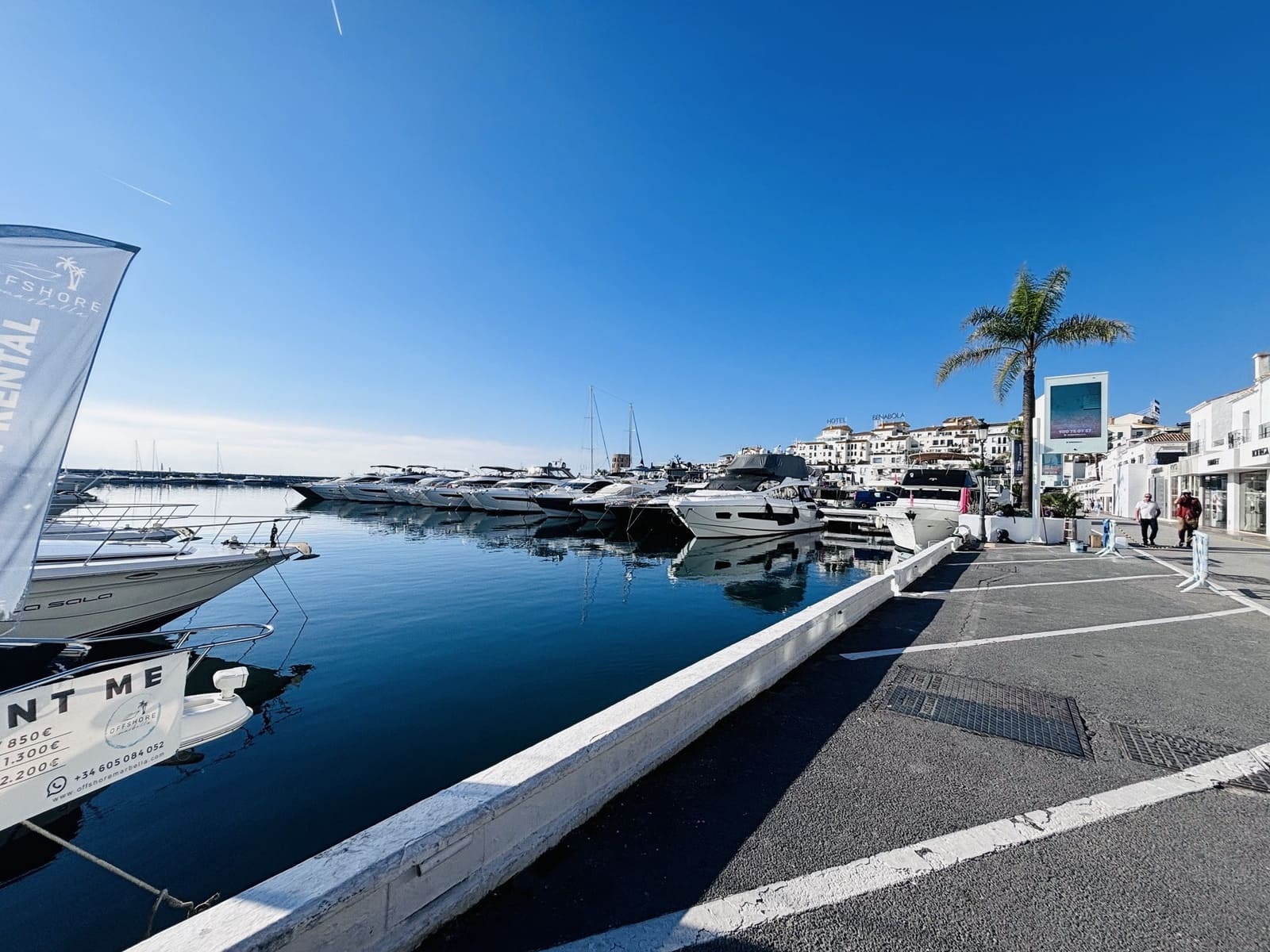 Apartamento de 3 habitaciones en Puerto Banus en venta con garaje - 1.095.000 € (Ref: 10098315)
