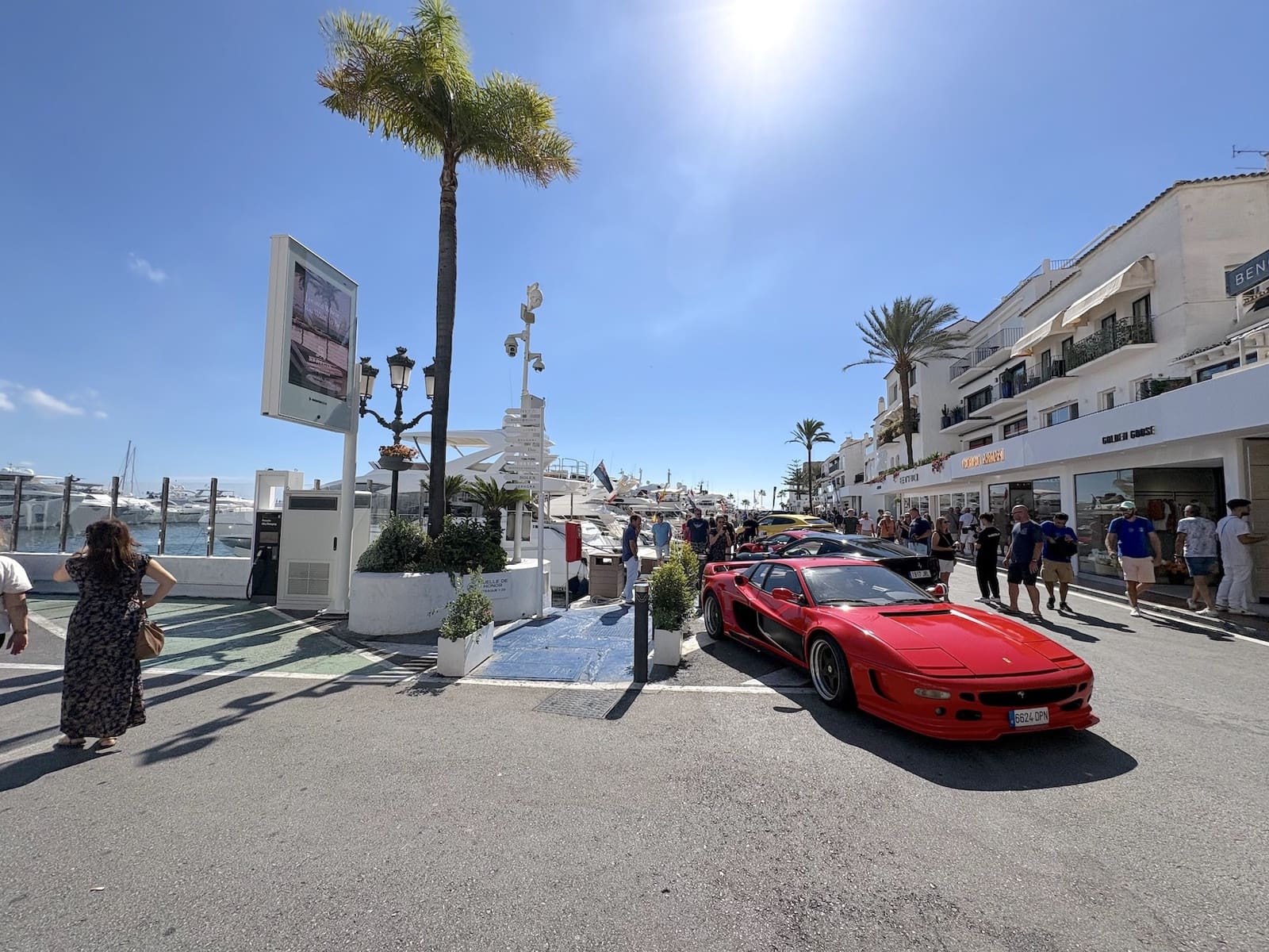 Apartamento de 3 habitaciones en Puerto Banus en venta con garaje - 1.095.000 € (Ref: 10098315)