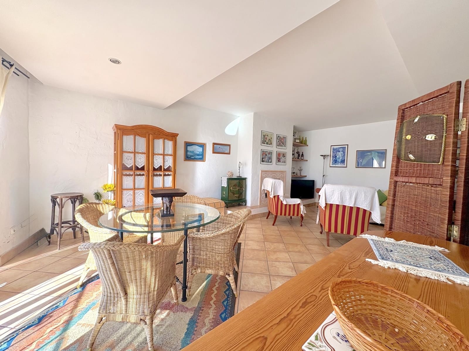 2 sovrum Lägenhet till salu i Puerto Banus - 819 000 € (Ref: 10098316)
