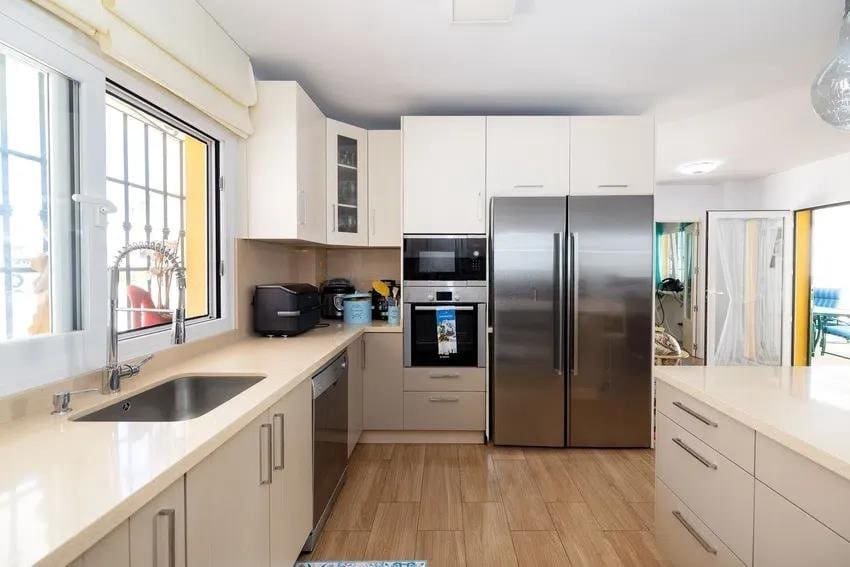 6 Zimmer Doppelhaus zu verkaufen in San Pedro de Alcantara mit Pool Garage - 885.000 € (Ref: 10098317)