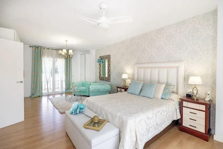 6 Zimmer Doppelhaus zu verkaufen in San Pedro de Alcantara mit Pool Garage - 885.000 € (Ref: 10098317)