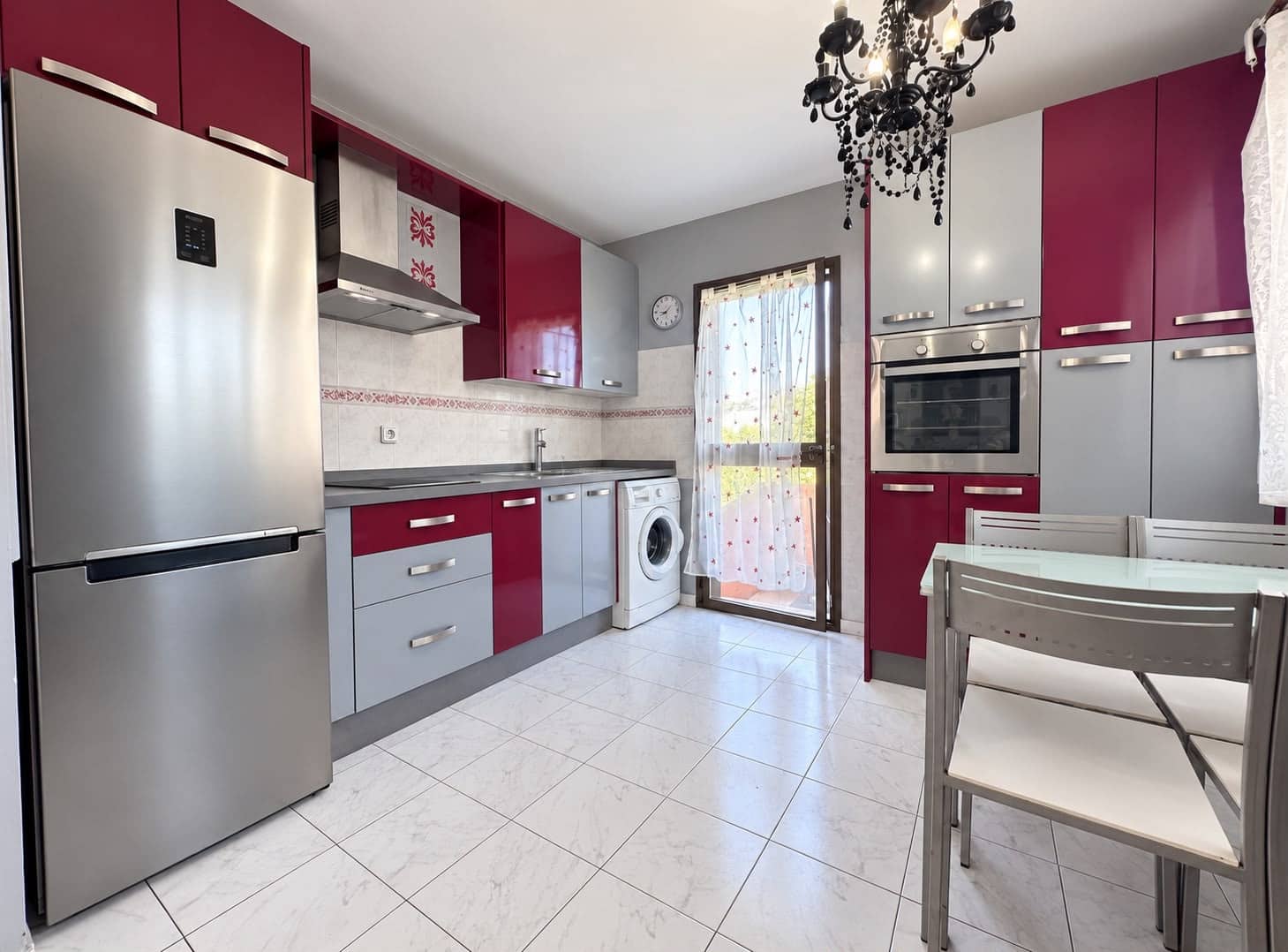 3 slaapkamer Villa te koop in El Faro met zwembad garage - € 500.000 (Ref: 10098318)