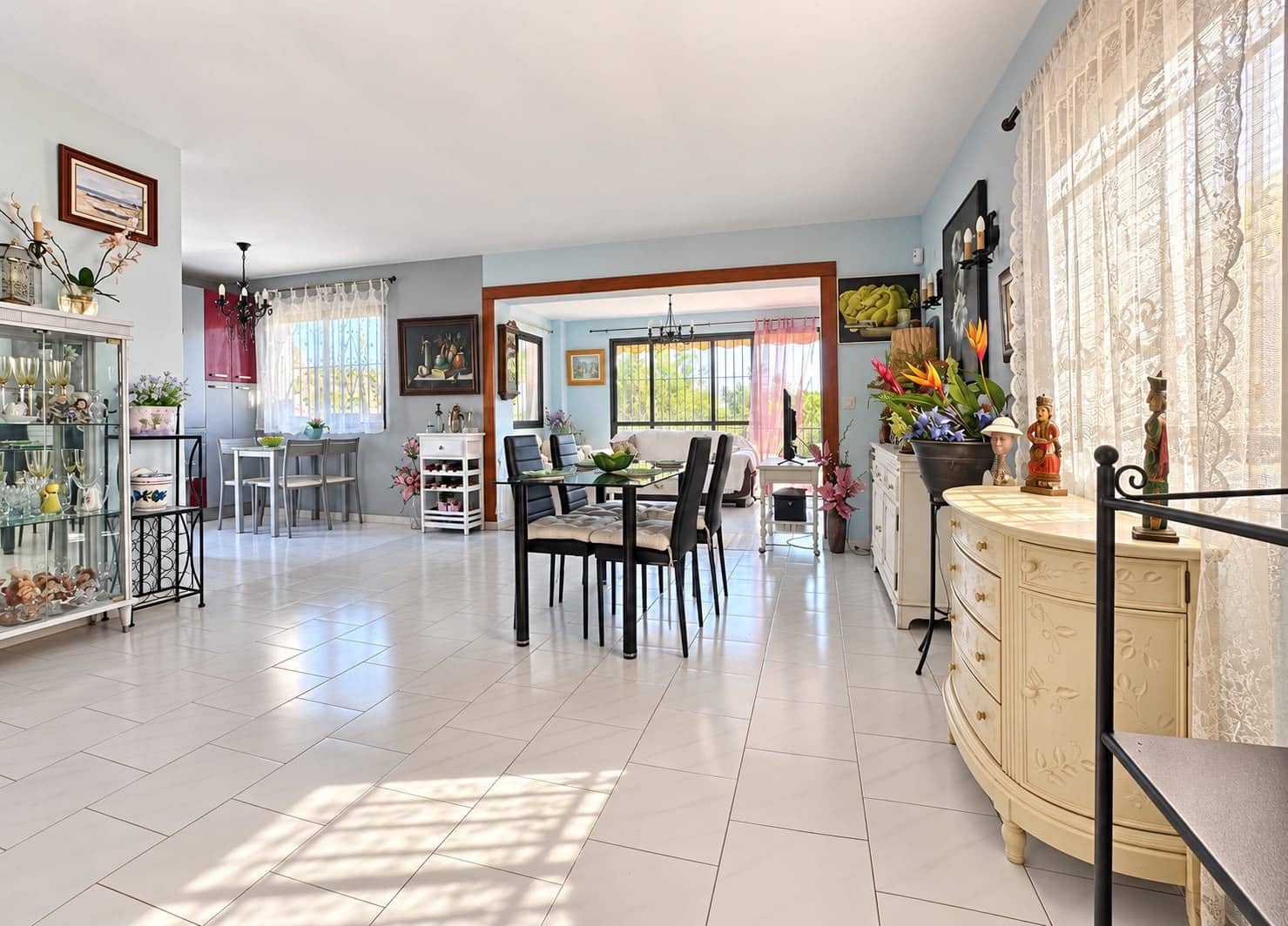 3 slaapkamer Villa te koop in El Faro met zwembad garage - € 500.000 (Ref: 10098318)
