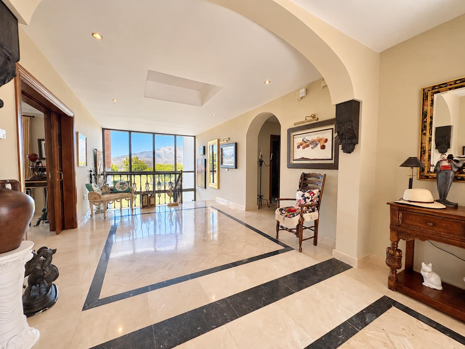 4 quarto Moradia para venda em Mijas Costa com piscina garagem - 1 895 000 € (Ref: 10102507)