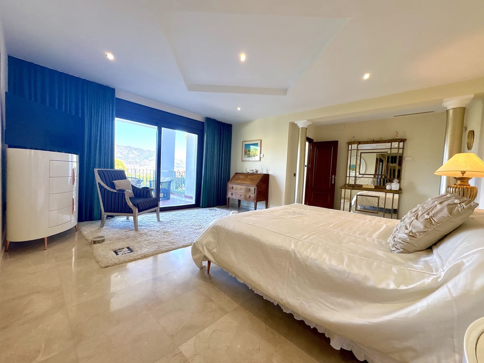 4 quarto Moradia para venda em Mijas Costa com piscina garagem - 1 895 000 € (Ref: 10102507)