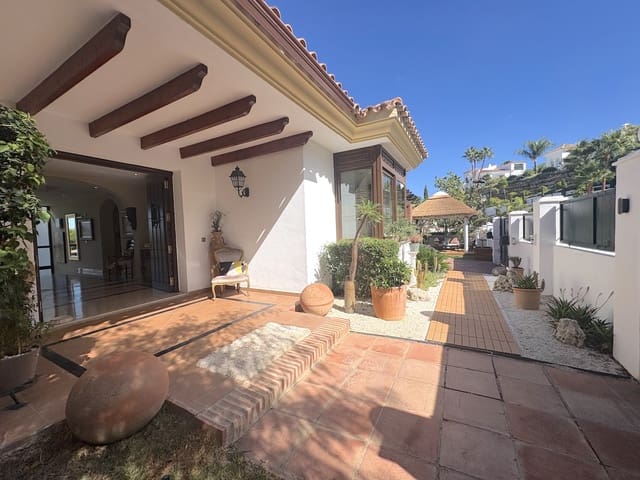 4 quarto Moradia para venda em Mijas Costa, Mijas com piscina garagem - 1 895 000 € (Ref: 10102507)