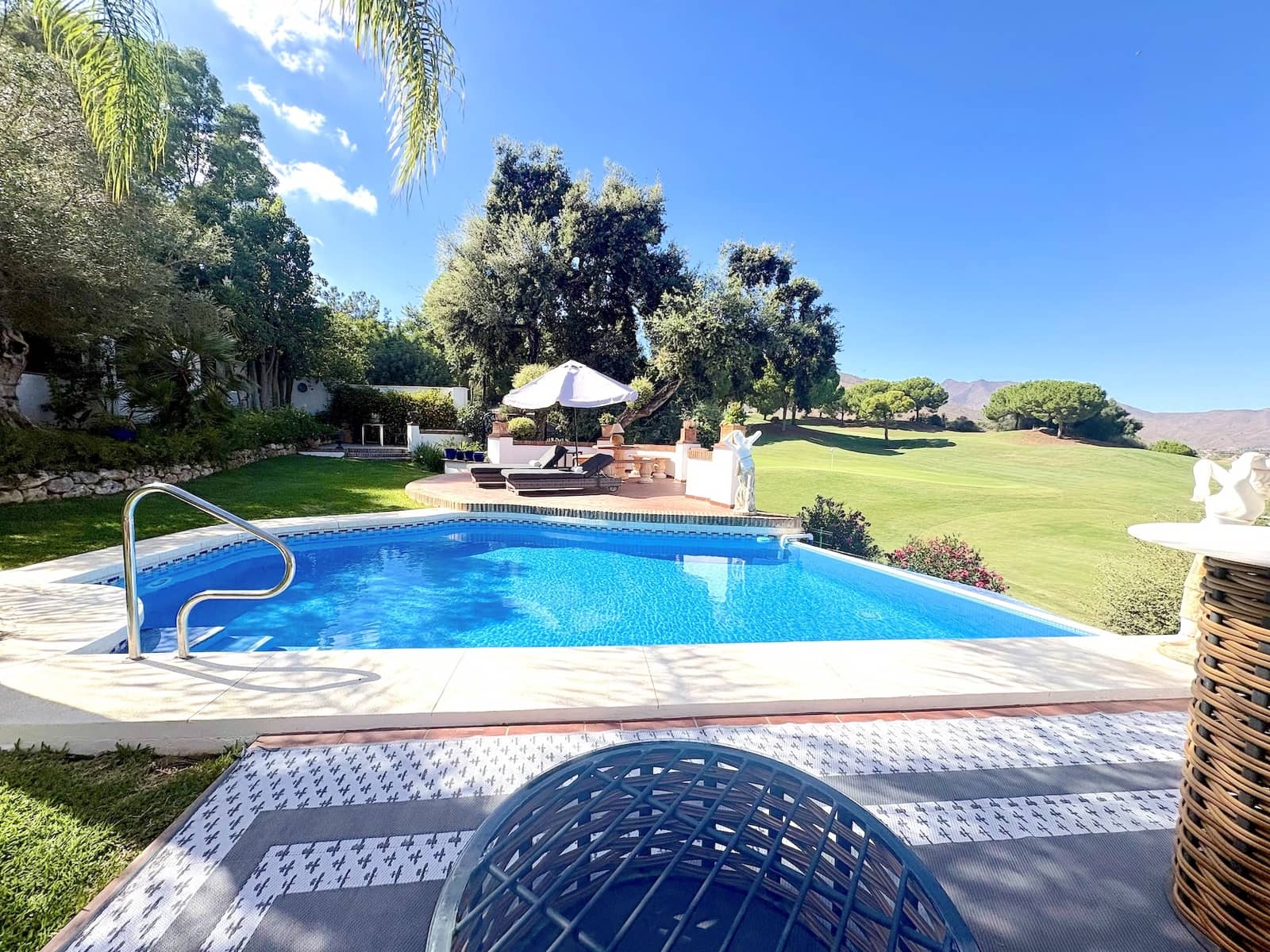 4 quarto Moradia para venda em Mijas Costa com piscina garagem - 1 895 000 € (Ref: 10102507)