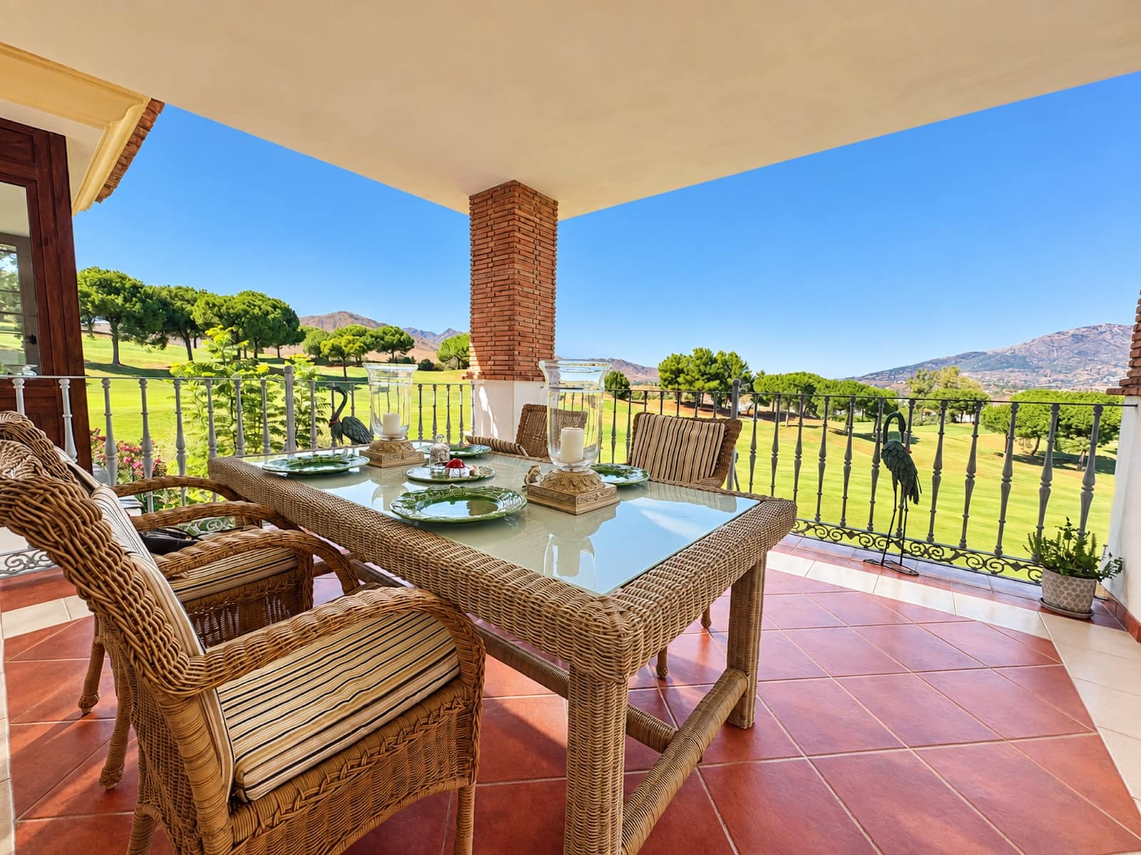 4 quarto Moradia para venda em Mijas Costa com piscina garagem - 1 895 000 € (Ref: 10102507)