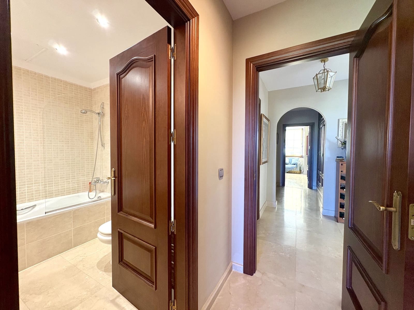 4 quarto Moradia para venda em Mijas Costa com piscina garagem - 1 895 000 € (Ref: 10102507)
