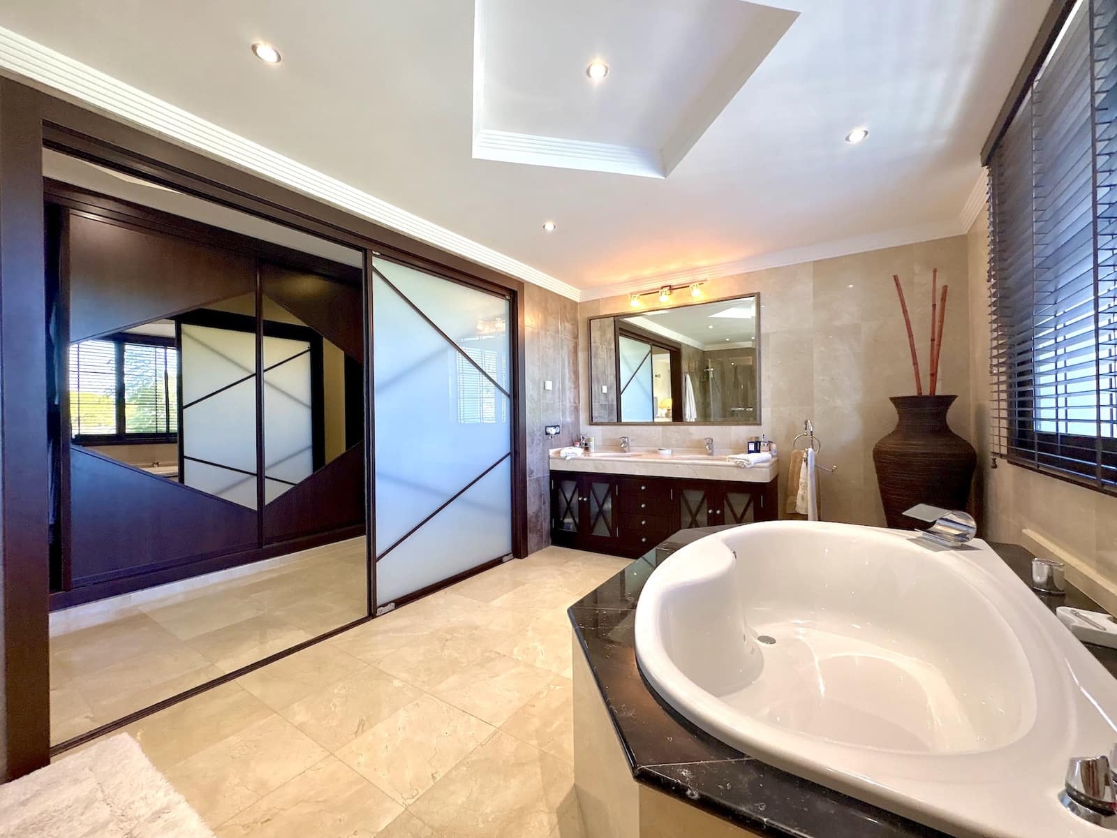 4 quarto Moradia para venda em Mijas Costa com piscina garagem - 1 895 000 € (Ref: 10102507)