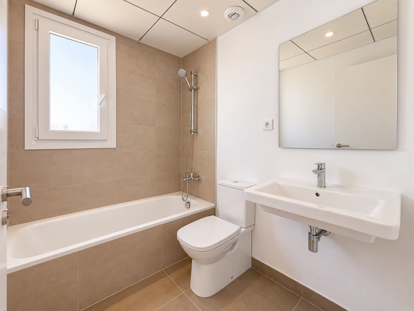 Ático de 3 habitaciones en Mijas Costa en venta con piscina garaje - 880.000 € (Ref: 10109637)