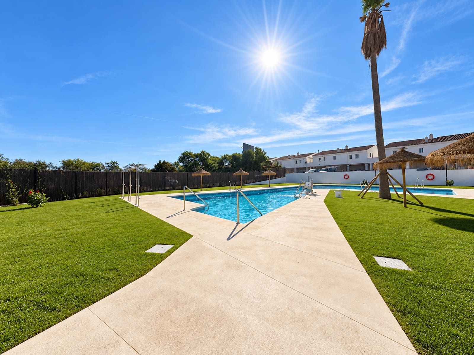 Ático de 3 habitaciones en Mijas Costa en venta con piscina garaje - 880.000 € (Ref: 10109637)