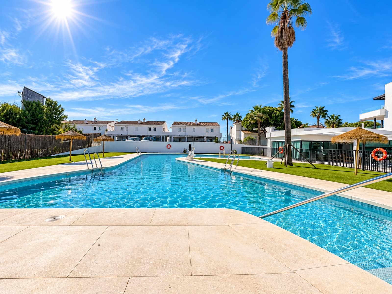 Ático de 3 habitaciones en Mijas Costa en venta con piscina garaje - 880.000 € (Ref: 10109637)