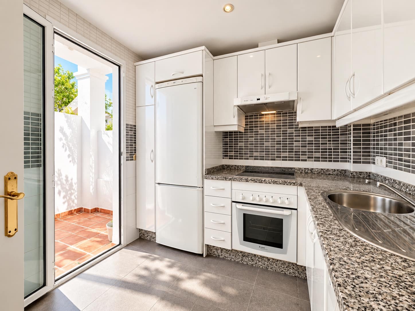 3 slaapkamer Huis te koop in Marbella met zwembad garage - € 650.000 (Ref: 10115719)