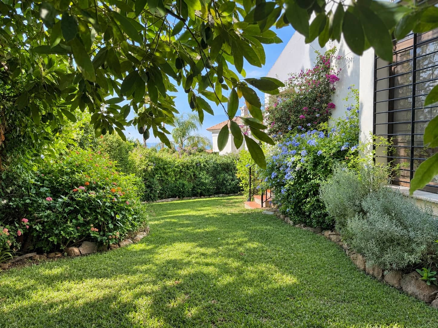 3 bedroom Villa for sale in Estepona with garage - € 1,180,000 (Ref: 10115721)