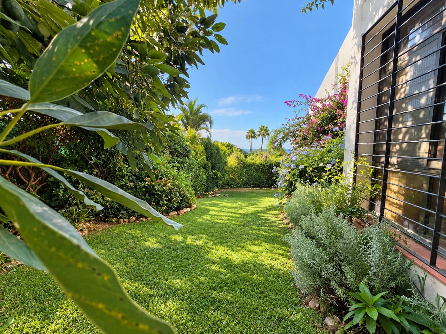 3 bedroom Villa for sale in Estepona with garage - € 1,180,000 (Ref: 10115721)