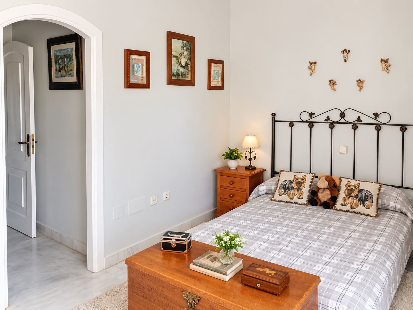 3 bedroom Townhouse for sale in Marbella with pool garage - € 865,000 (Ref: 10124478)