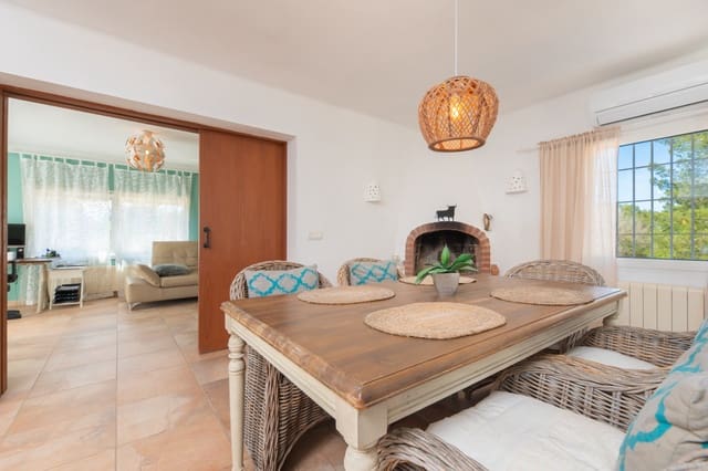 5 bedroom Finca/Country House for sale in Sant Jordi de Ses Salines, San Jose / Sant Josep de Sa Talaia with pool garage - € 2,350,000 (Ref: 10124479)