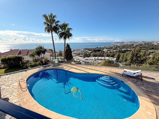 5 makuuhuone Huvila myytävänä paikassa El Chaparral, Mijas mukana uima-altaan 
autotalli - 2 450 000 € (Ref: 10124481)