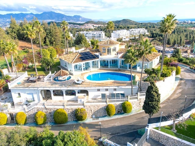 5 makuuhuone Huvila myytävänä paikassa El Chaparral, Mijas mukana uima-altaan 
autotalli - 2 450 000 € (Ref: 10124481)