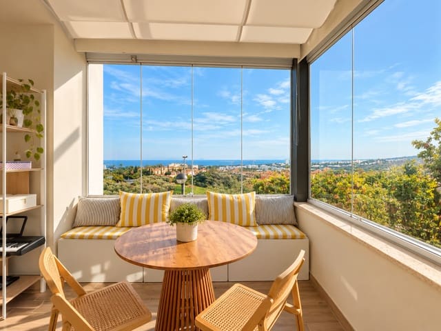 3 quarto Penthouse para venda em Marbella com piscina garagem - 1 155 000 € (Ref: 10131750)