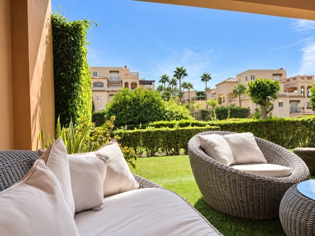 2 quarto Apartamento para venda em Estepona com piscina garagem - 530 000 € (Ref: 10131751)