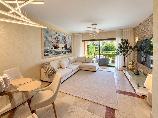2 quarto Apartamento para venda em Estepona com piscina garagem - 530 000 € (Ref: 10131751)