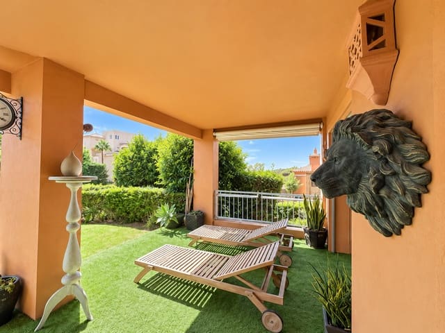 2 quarto Apartamento para venda em Estepona com piscina garagem - 530 000 € (Ref: 10131751)