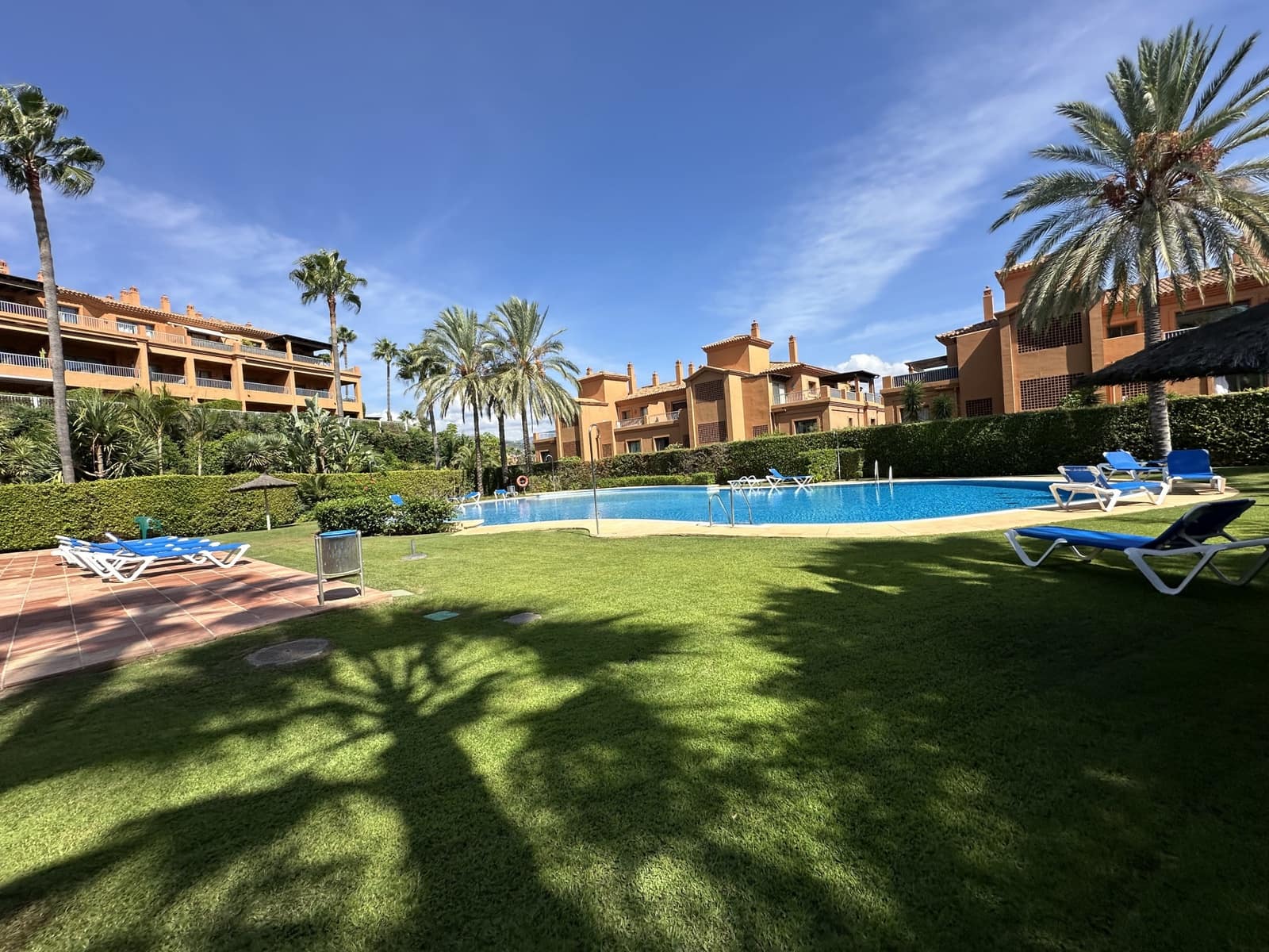 2 quarto Apartamento para venda em Estepona com piscina garagem - 530 000 € (Ref: 10131751)