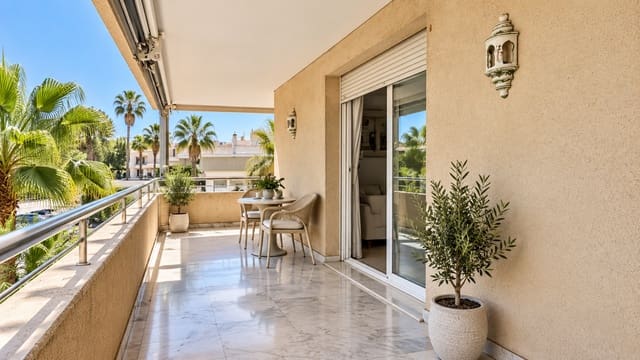 2 camera da letto Appartamento in vendita in Puerto Banus, Marbella con piscina garage - 585.000 € (Rif: 10131753)