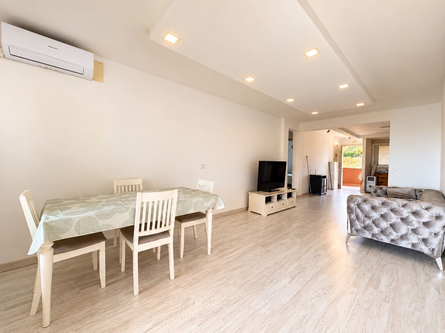 2 makuuhuone Huoneisto myytävänä paikassa Benalmadena Costa mukana uima-altaan 
autotalli - 379 000 € (Ref: 10131755)