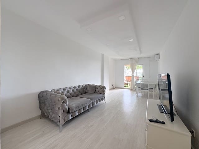 2 makuuhuone Huoneisto myytävänä paikassa Benalmadena Costa, Benalmádena mukana uima-altaan 
autotalli - 379 000 € (Ref: 10131755)