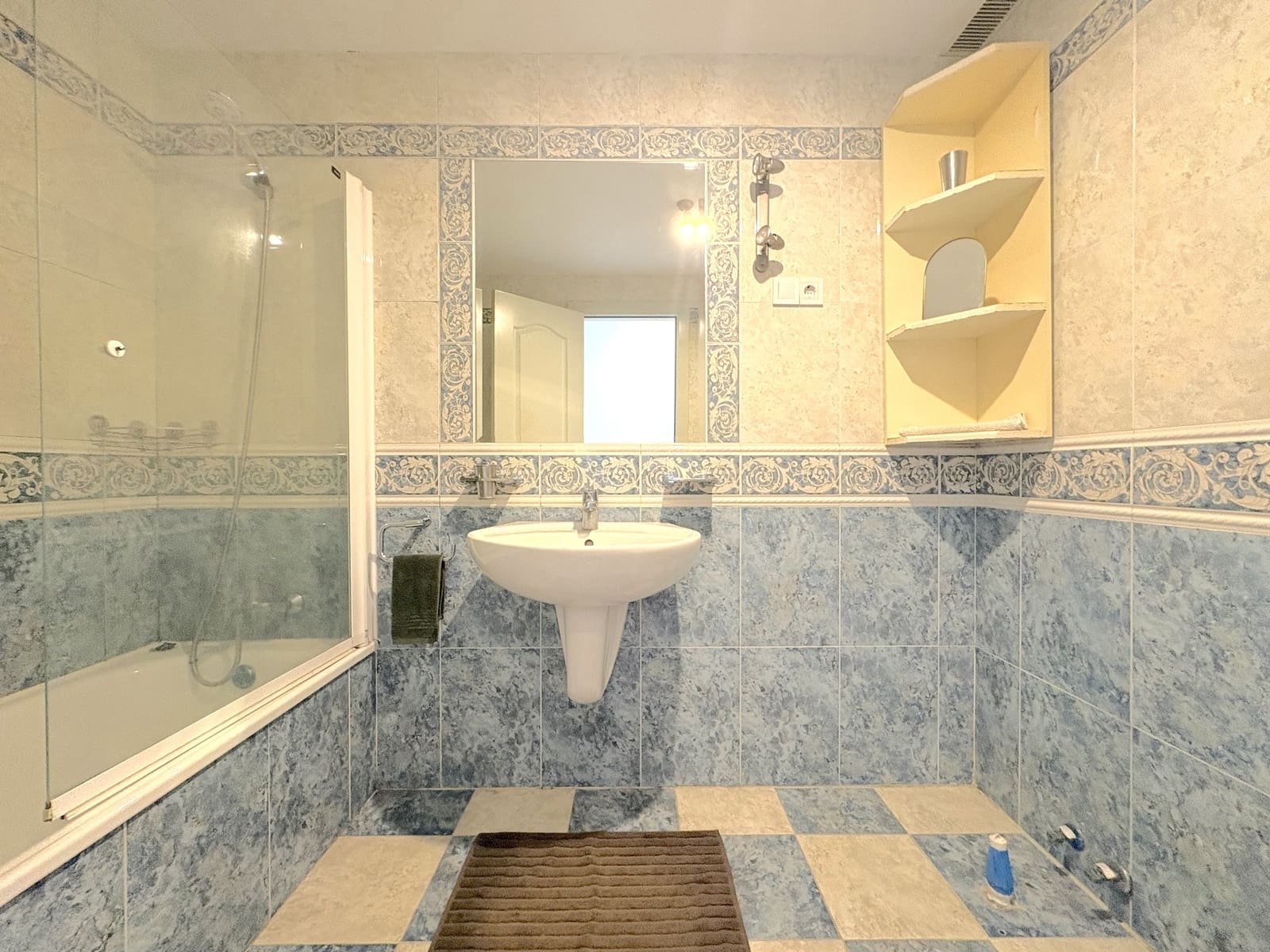 2 makuuhuone Huoneisto myytävänä paikassa Benalmadena Costa mukana uima-altaan 
autotalli - 379 000 € (Ref: 10131755)