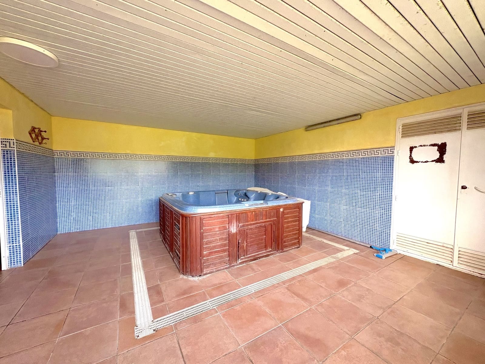 2 makuuhuone Huoneisto myytävänä paikassa Benalmadena Costa mukana uima-altaan 
autotalli - 379 000 € (Ref: 10131755)