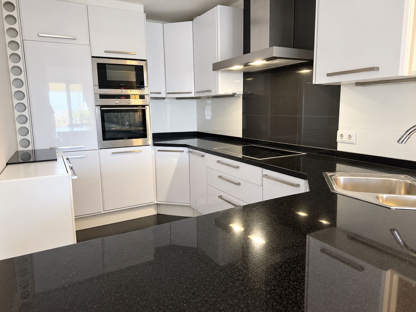 3 soverom Hus til salgs i Sitio de Calahonda med svømmebasseng - € 499 000 (Ref: 10135991)