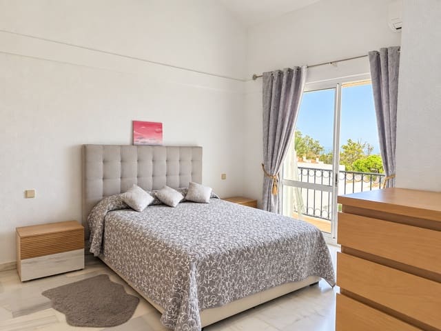 3 makuuhuone Omakotitalo myytävänä paikassa Sitio de Calahonda, Mijas mukana uima-altaan - 499 000 € (Ref: 10135991)