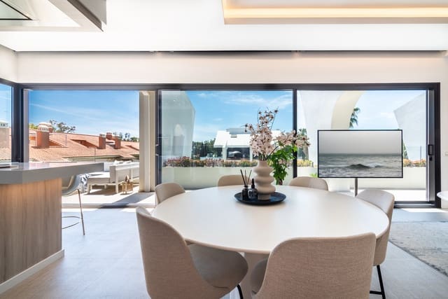 3 quarto Penthouse para venda em Marbella com piscina garagem - 1 180 000 € (Ref: 10135993)