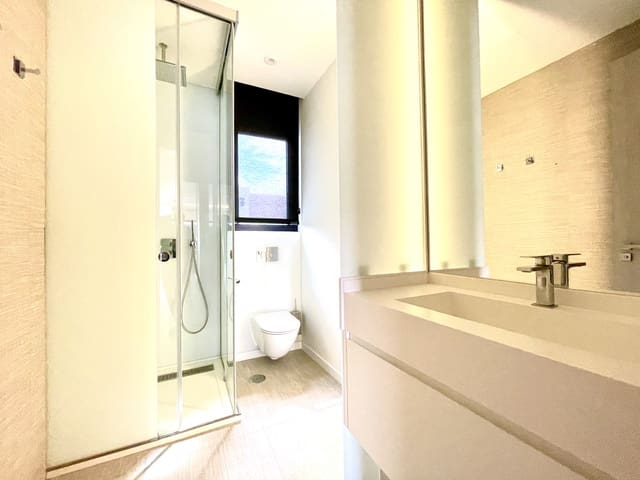 3 quarto Penthouse para venda em Marbella com piscina garagem - 1 099 000 € (Ref: 10135994)