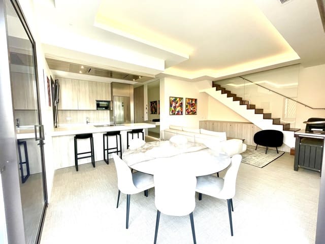 3 quarto Penthouse para venda em Marbella com piscina garagem - 1 099 000 € (Ref: 10135994)