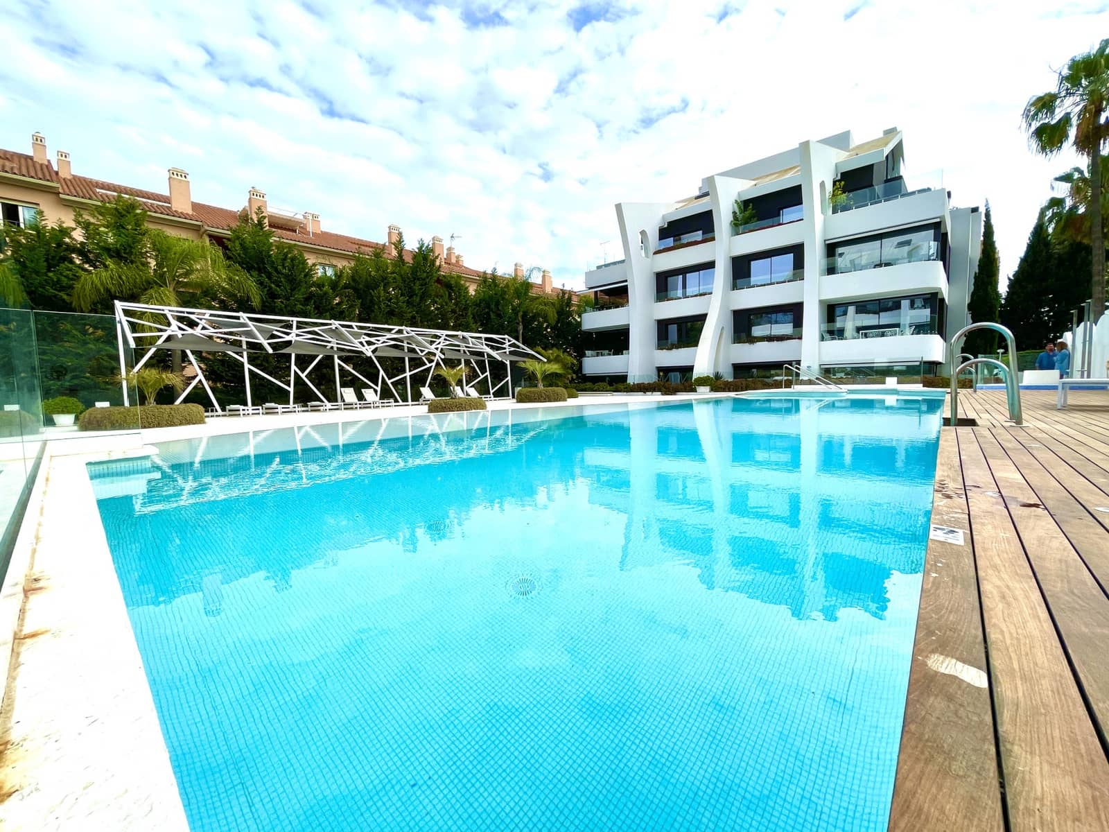 3 quarto Penthouse para venda em Marbella com piscina garagem - 1 099 000 € (Ref: 10135994)