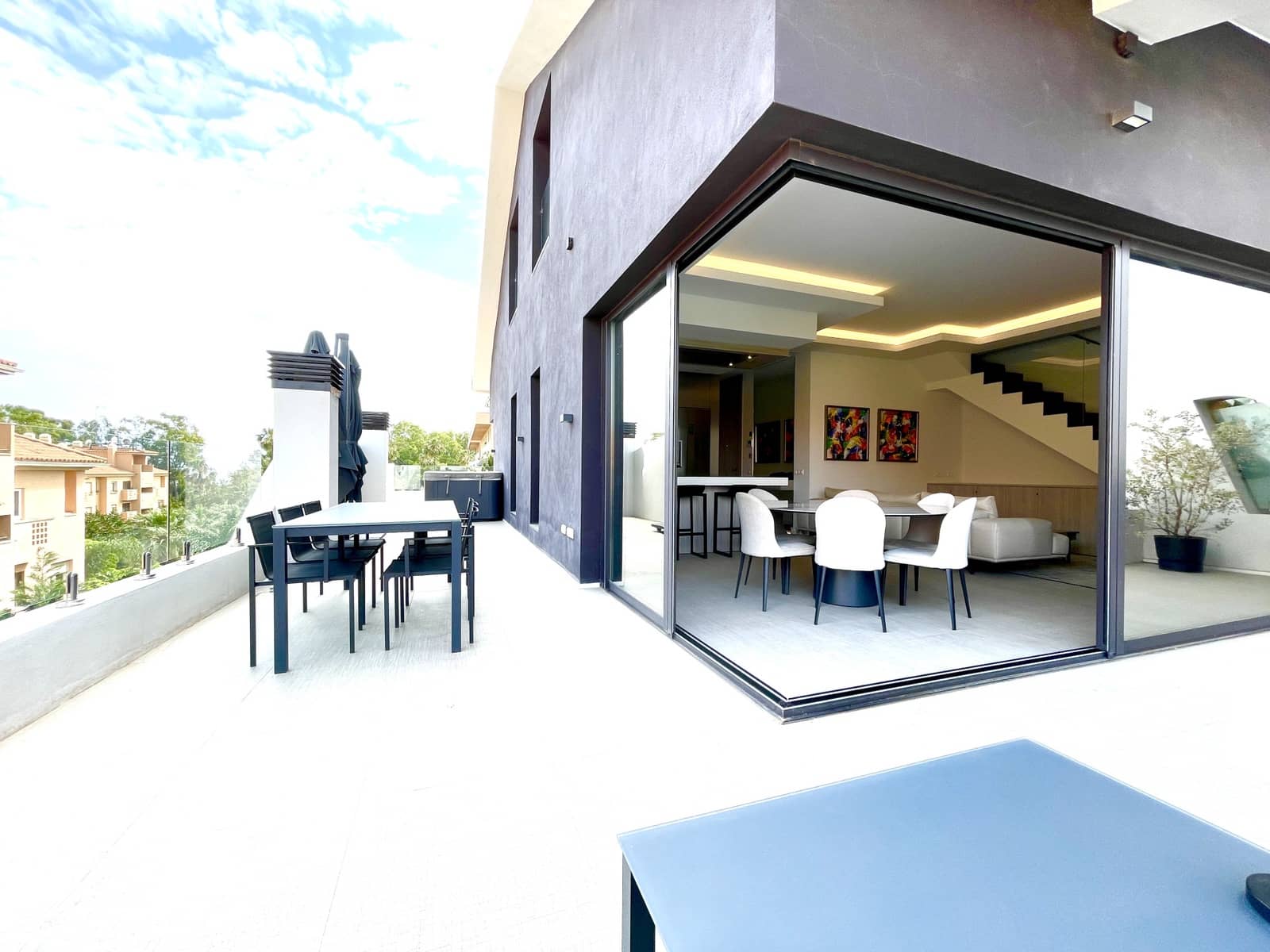3 quarto Penthouse para venda em Marbella com piscina garagem - 1 099 000 € (Ref: 10135994)