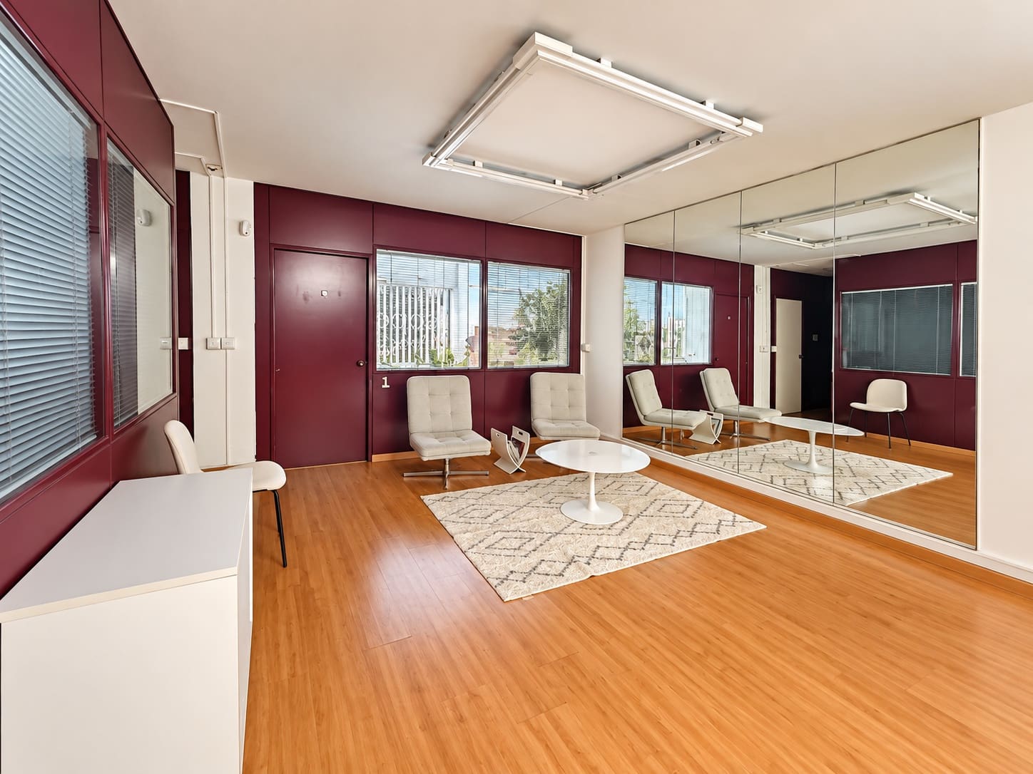 Kommersiell til salgs i Marbella - € 450 000 (Ref: 10135995)