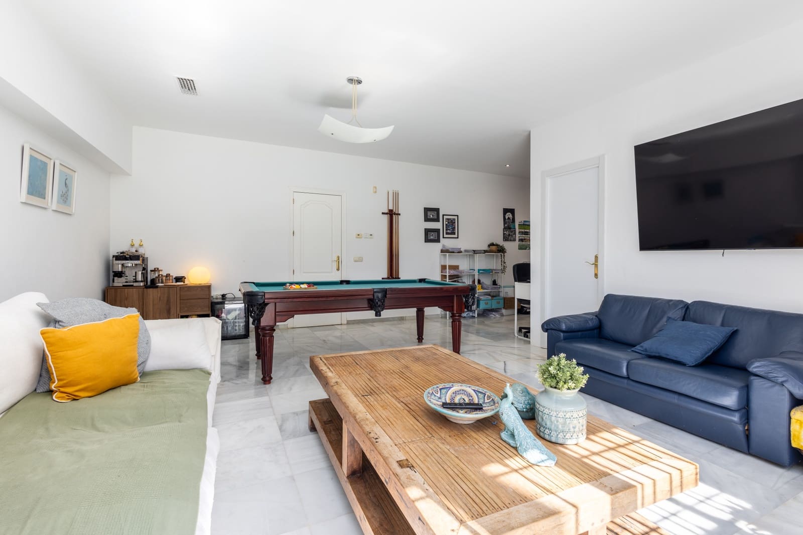4 bedroom Semi-detached Villa for sale in Alhaurin el Grande with pool garage - € 685,000 (Ref: 10148824)