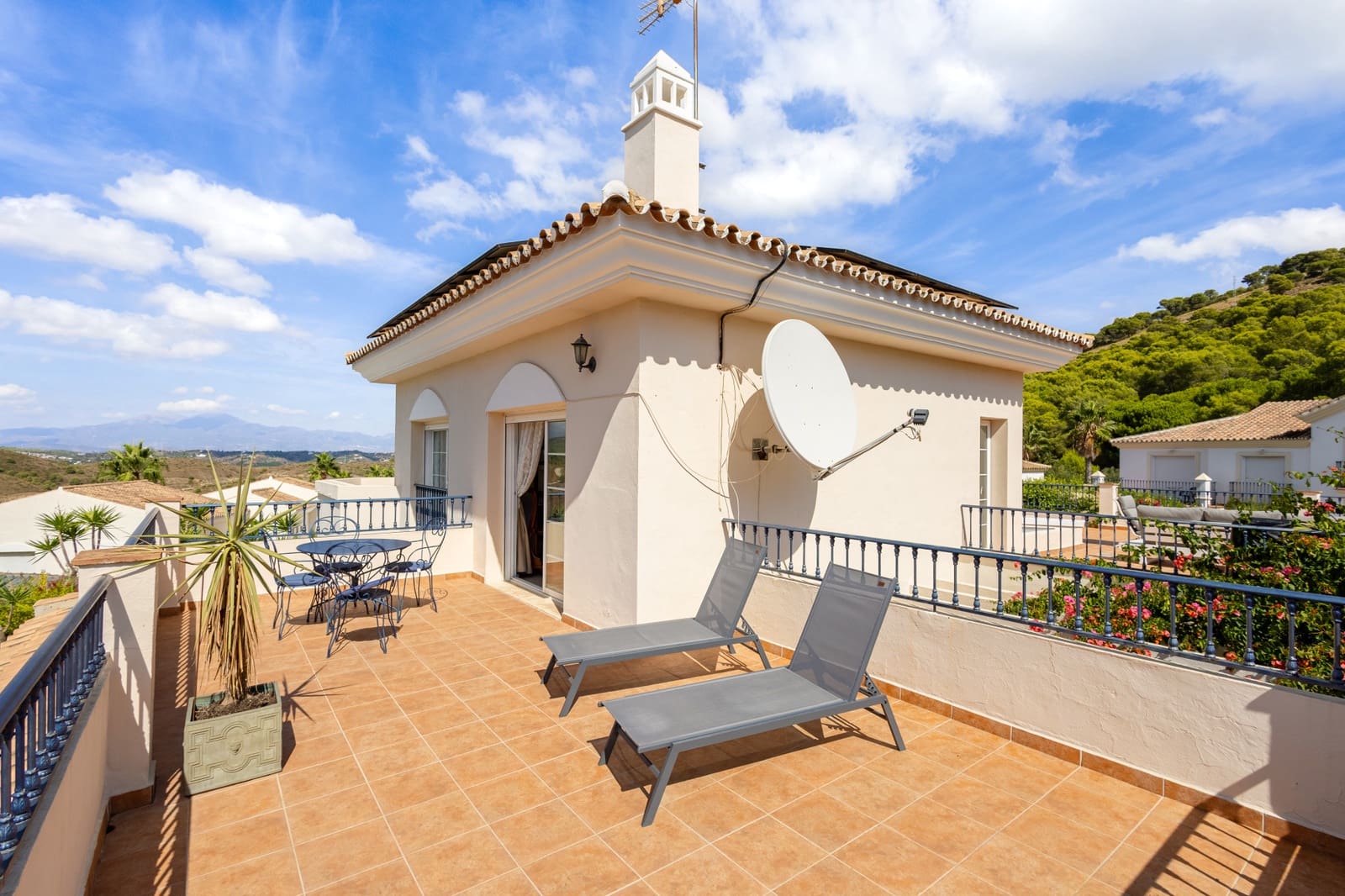 Chalet de 3 habitaciones en Alhaurín Golf en venta con piscina garaje - 845.000 € (Ref: 10148825)